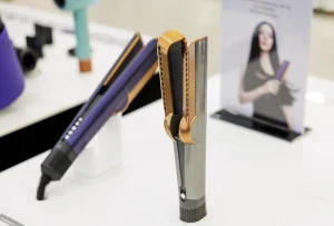 sua-may-say-toc-dyson Airstrait -