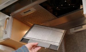 sua-may-hut-mui-tai-tran-khat-chan-2