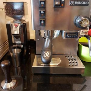 sua-may-pha-caphe-Rancilio-1