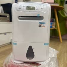 sua-may-hut-am-tai-hoang-dao-thuy