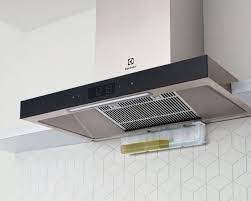 sua-may-hut-mui-tai-nguyen-xien-1